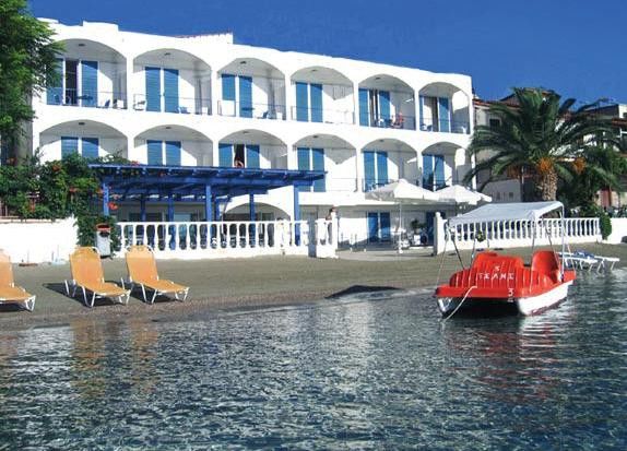 טולון Knossos Hotel מראה חיצוני תמונה